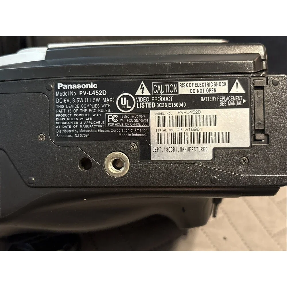 Panasonic Palmcorder PV-L452D VHS-C Tape Camcorder with Case UNTESTED